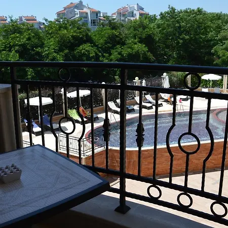 Bratanov River Park Studio Солнечный берег